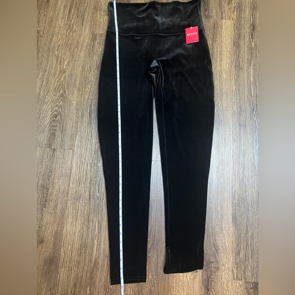 NWT - Spanx Black Velvet Leggings XL - Picture 5 of 9